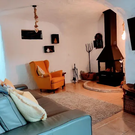 Holiday home Cueva Limon - Lemon Cave *